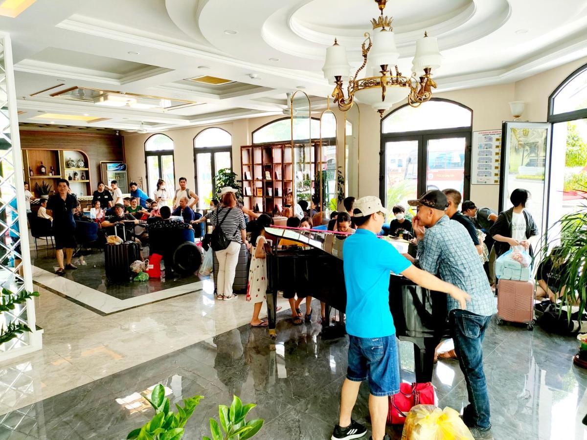 Halong Lavender Hotel Ha Long Esterno foto